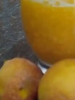 A picture of Peach juice.