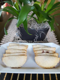 Una foto de Empanadas con relleno de fresa
