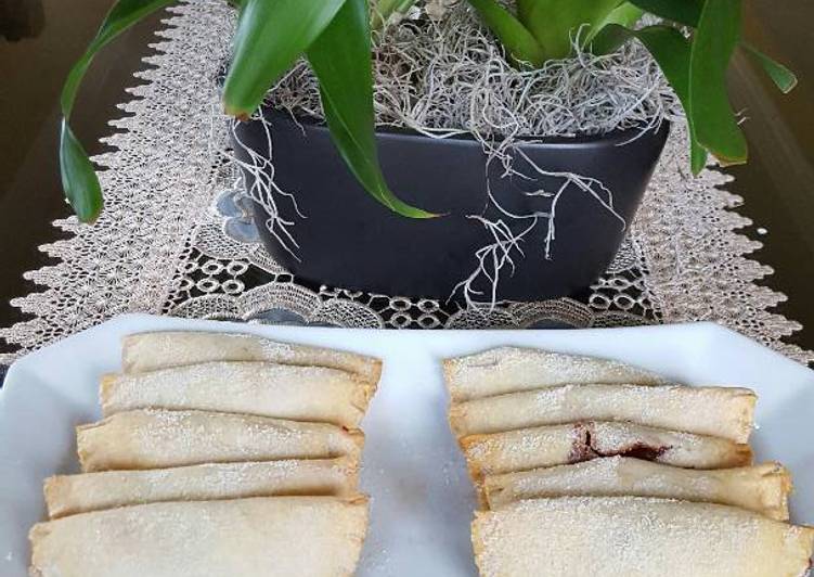 Empanadas con relleno de fresa