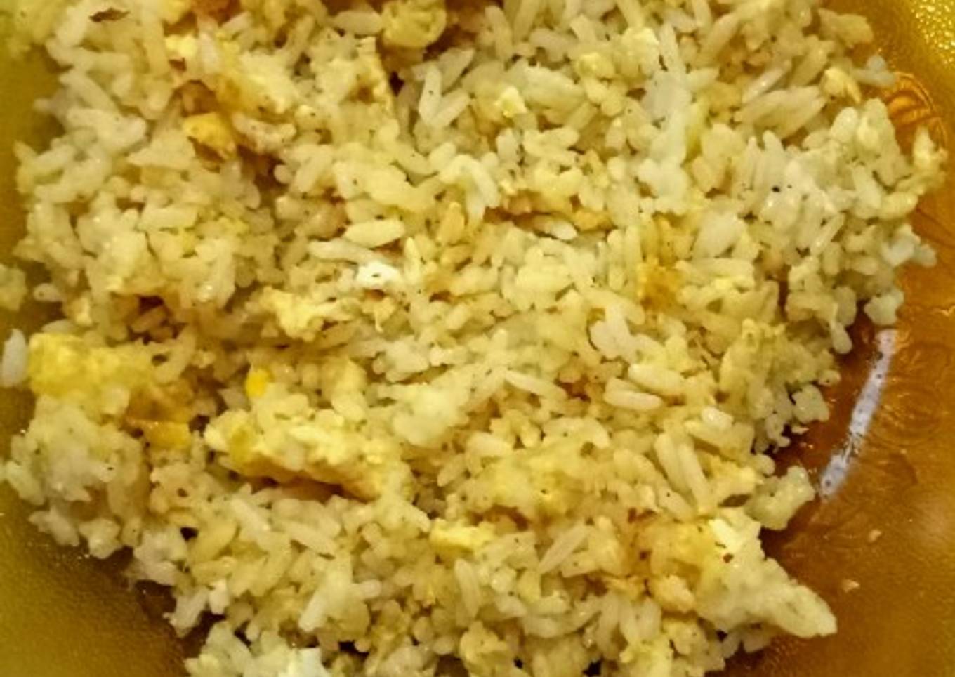 Nasi goreng serundeng