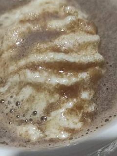 صورة لوصفة Hot chocolate شراب الشوكولا الساخن بكرات الشوكولا