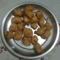 A picture of Moong daal ki pakodi.
