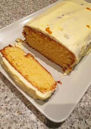 A picture of Orange cake with Orange icing.