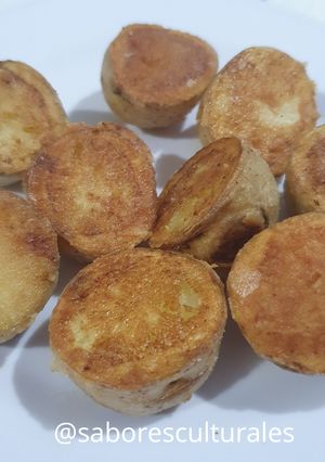Una foto de 🇧🇴 Papines dorados y crujientes 🥔 🌟