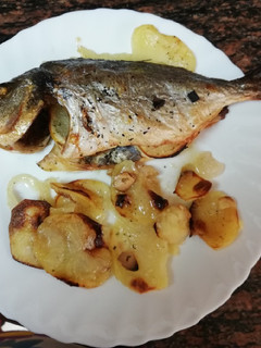 Una foto de Dorada al horno