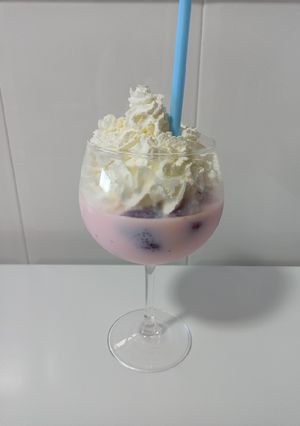 Una foto de Strawberry cream