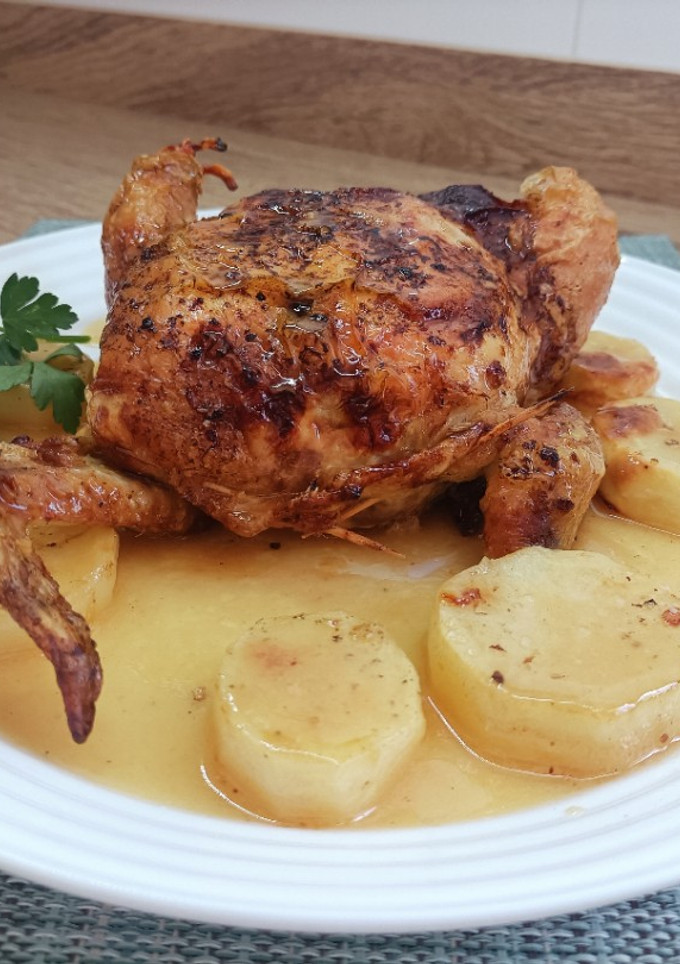 Una foto de Pollo picantón relleno