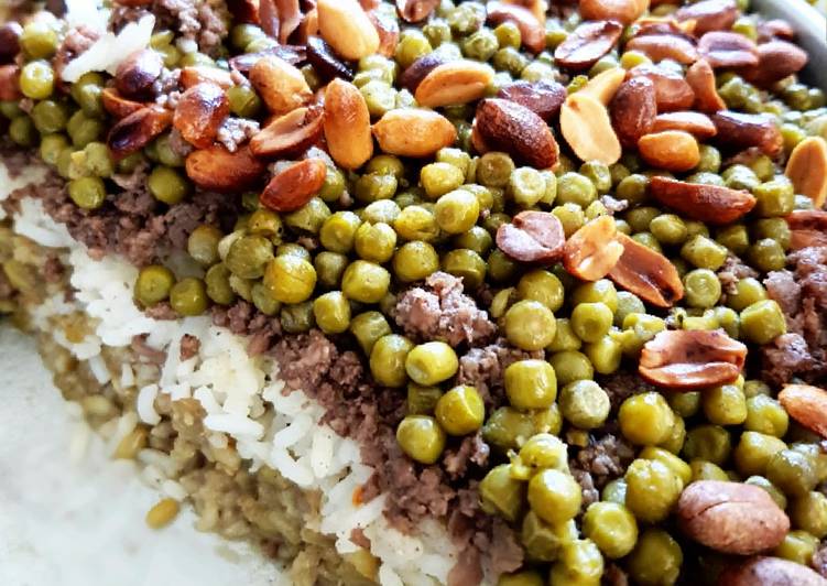 فريكة أرز باللحمة المفرومة