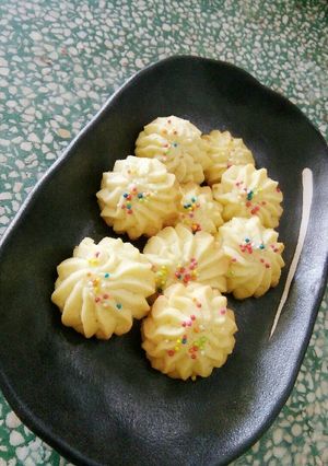 Hình của món Danish Butter Cookies (bánh quy bơ kiểu Đan Mạch).