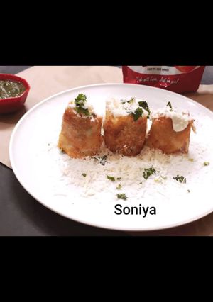 सूजी चीज़ चीला (sooji cheese cheela recipe in hindi) रेसिपी मुख्य फोटो