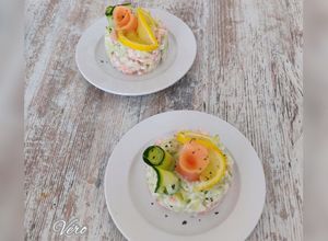 Une photo de Tartare de saumon fumé/concombre