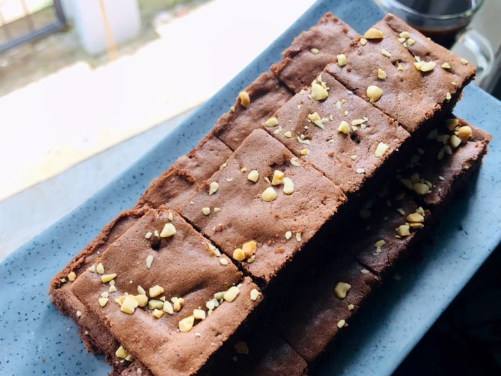 Langkah Gampang Menyiapkan Resep Brownies panggang yang  Bikin Ketagihan Anti Ribet, Uenak Banget