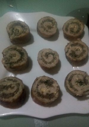 صورة لوصفة رولي بدجاج وفيونداشي (كفتة)