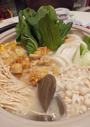 A picture of Japanese Hot Pot.