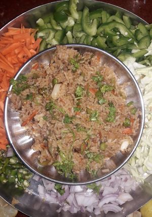 चाइनीस फ्राइड राइस (chinese fried rice recipe in Hindi) रेसिपी मुख्य फोटो