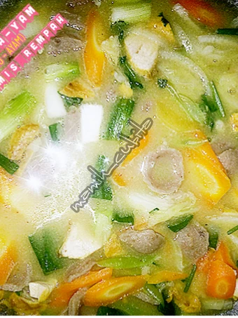 Langkah Mudah untuk Membikin Resep Capcay Ba-Yam (Baso Ayam) Bumbu Tumis Rempah yang  Bikin Ketagihan Anti Ribet, Mantap