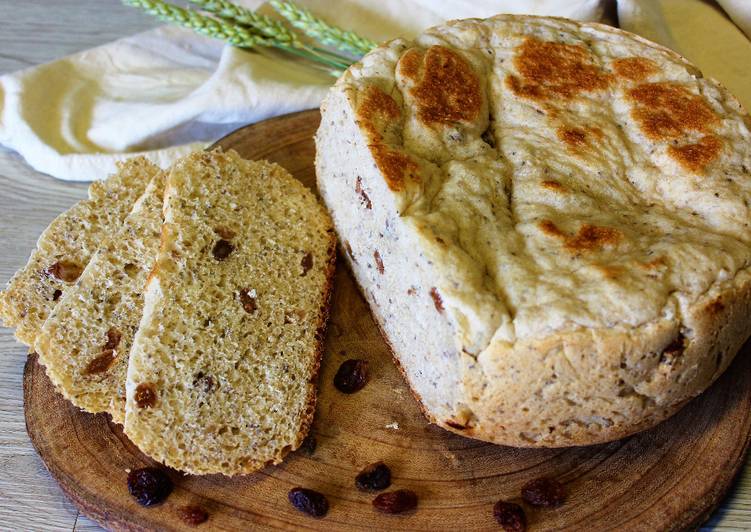 Pan de pasas y chía en olla GM H y Mambo
