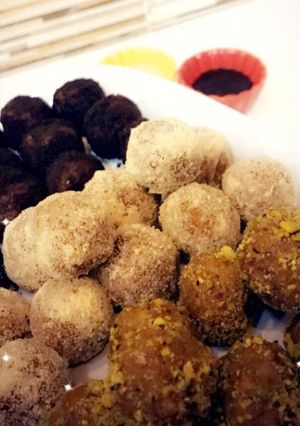 صورة لوصفة حلى كُرات التمر 🌟