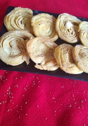 A picture of Khasta khara kachori.