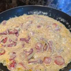 รูปของ FETTUCCINE KESUKAAN SHYERA & DOM