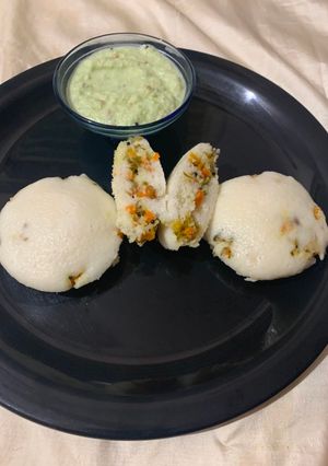 A picture of Stuffed Idli.