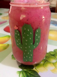 Una foto de Batido de frutos rojos