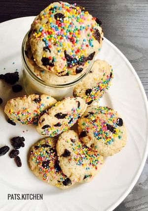 A picture of Crispy Fruit Cookies.