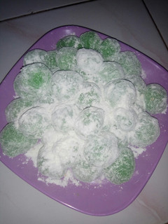 Foto resep Mochi pandan isi kacang nyumy ala neng Nissa 😊