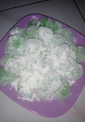 Foto resep Mochi pandan isi kacang nyumy ala neng Nissa 😊