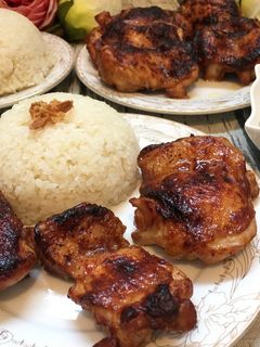 Hình của món Đùi gà nướng mật ong.
