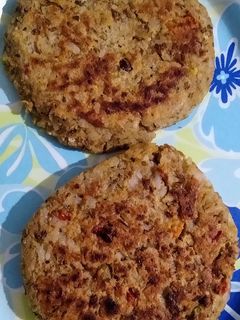 Una foto de Hamburguesas de lentejas, arroz y vegetales