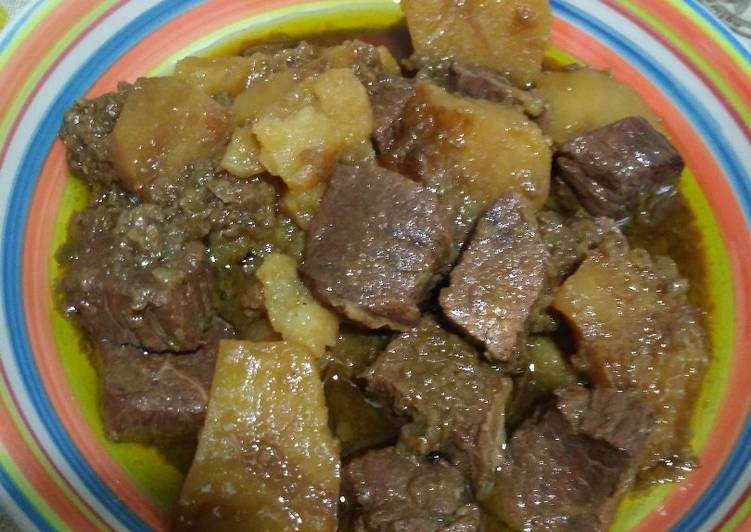 How to Prepare Favorite Guiso de carne y patatas en olla rapida