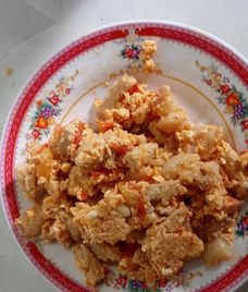 trứng xào cà chua thịt heo