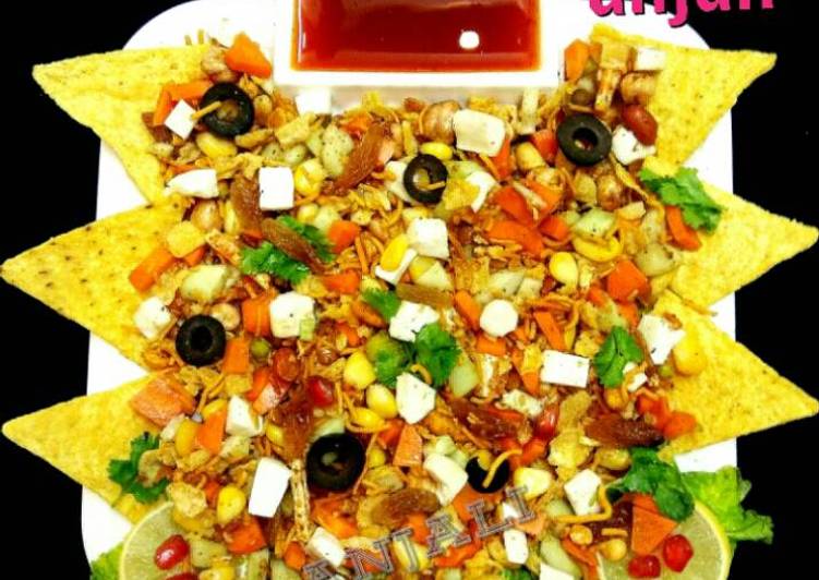 Crunchy Munchy protein salad with Nachos