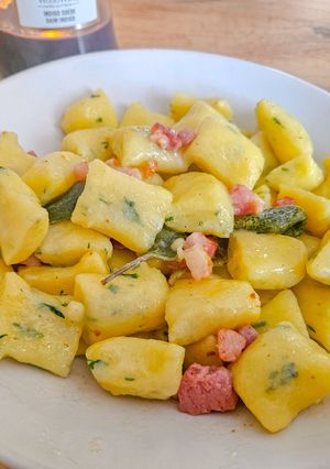 A picture of Grandma’s Potato Gnocchi with Butter and Sage.