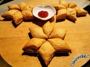 Une photo de pâte feuilletée knacki