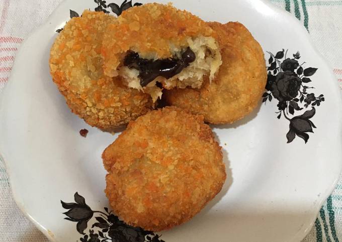 Bulat pisang isi coklat tidak lumerš¤£