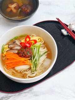 Foto resep Korean Soybean Soup Noodle - Guksu Crash Landing On You