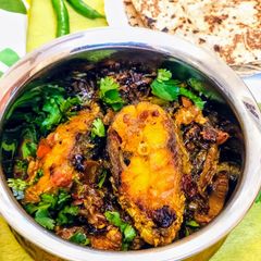 A picture of Seyal fish.