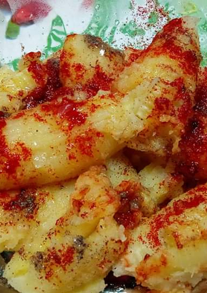 A picture of Boiled Matoke/raw banana#themechallenge.