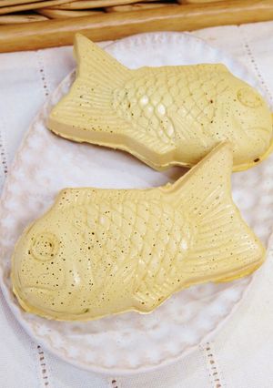 A picture of *Tips for Perfect Taiyaki (2 Flavors) with a Vitantonio*.