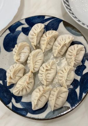 A picture of Pork and Cabbage Dumplings.
