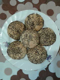 عکسی از دستور کلوچه ی نرم کنجدی