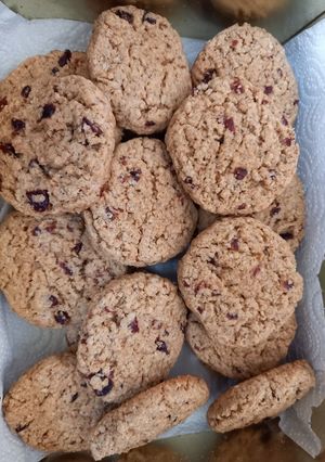 Áfonyás zabkeksz 💜🍪 🤎 recept fotója