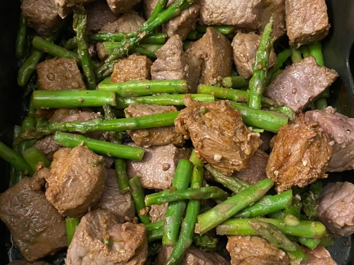 Easy Way Make Recipe Spicy steak bites with asparagus that is Delicious, Really Delicious}