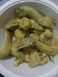 Foto resep Ayam dan tempe ungkep kuning