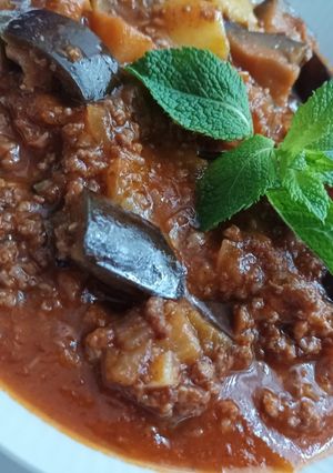 صورة لوصفة يخنة الكوسا مع الباذنجان