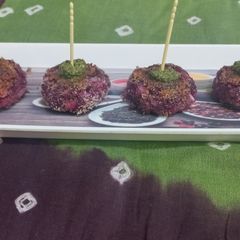 A picture of Beetroot Cutlet.
