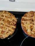 Cinnamon Roll Apple Pie