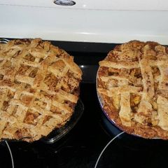 Cinnamon Roll Apple Pie A picture of Cinnamon Roll Apple Pie.